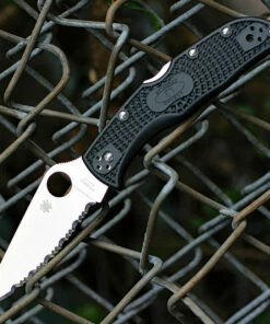 Spyderco Knives Spyderco Endela Lightweight C243SBK, 3.41" VG-10 Spyder Blade, Black FRN Handle