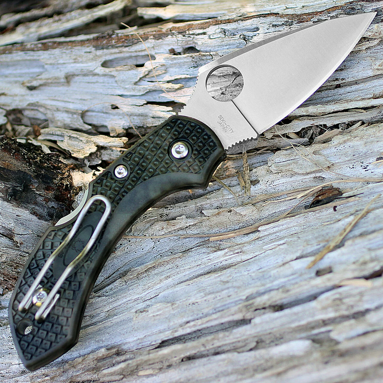 Spyderco Knives Spyderco Dragonfly 2 Zome Green Lightweight C28ZFPGR2, 2.30" VG-10 Plain Blade 2 Spyderco Knives Spyderco Dragonfly 2 Zome Green Lightweight C28ZFPGR2, 2.30" VG-10 Plain Blade - Image 2