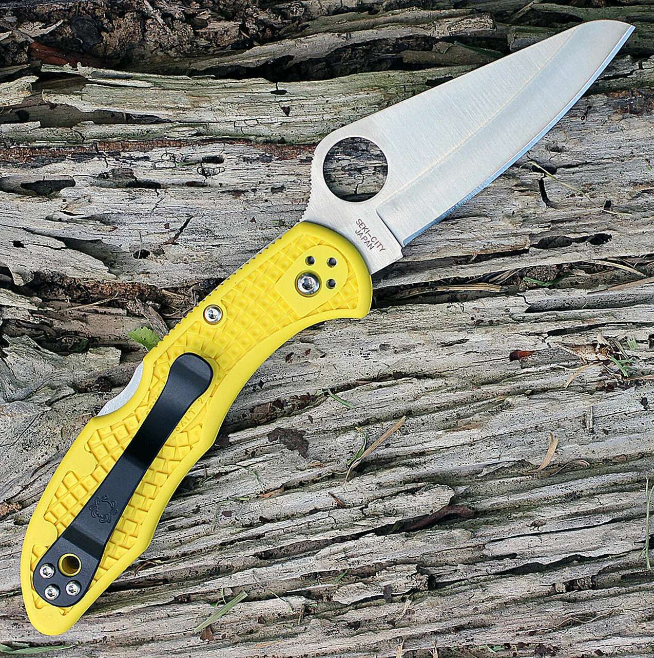 Spyderco Knives Spyderco C88PYL2 SALT 2, 3.0" H1 Plain Blade, Yellow FRN Handle 2 Spyderco Knives Spyderco C88PYL2 SALT 2, 3.0" H1 Plain Blade, Yellow FRN Handle - Image 2