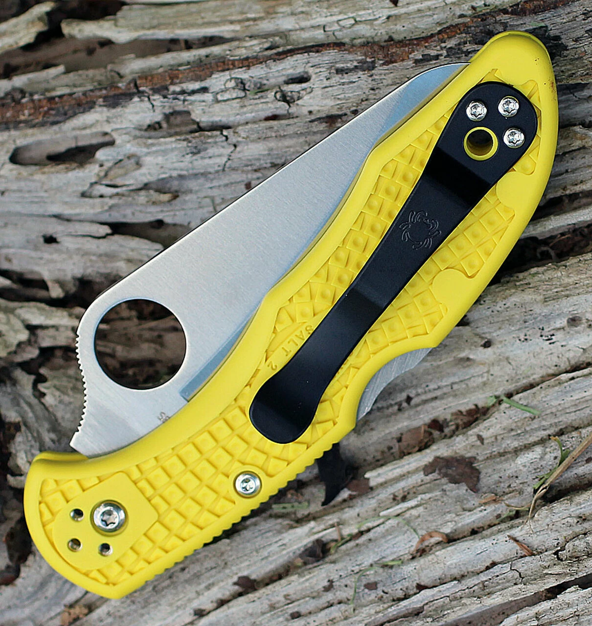 Spyderco Knives Spyderco C88PYL2 SALT 2, 3.0" H1 Plain Blade, Yellow FRN Handle 4 Spyderco Knives Spyderco C88PYL2 SALT 2, 3.0" H1 Plain Blade, Yellow FRN Handle - Image 4