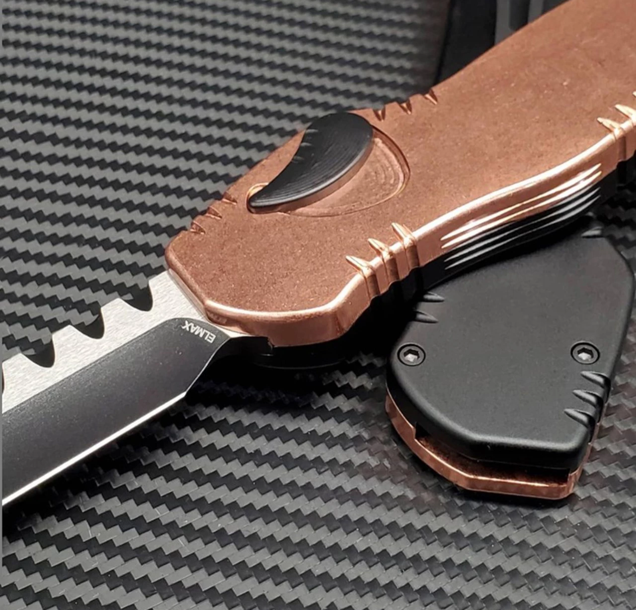 Heretic Knives Heretic Hydra V.2 OTF Automatic - Copper / Blk (3.6" Elmax Drop Point) H007-10A-COPPER 2 Heretic Knives Heretic Hydra V.2 OTF Automatic - Copper / Blk (3.6" Elmax Drop Point) H007-10A-COPPER - Image 2