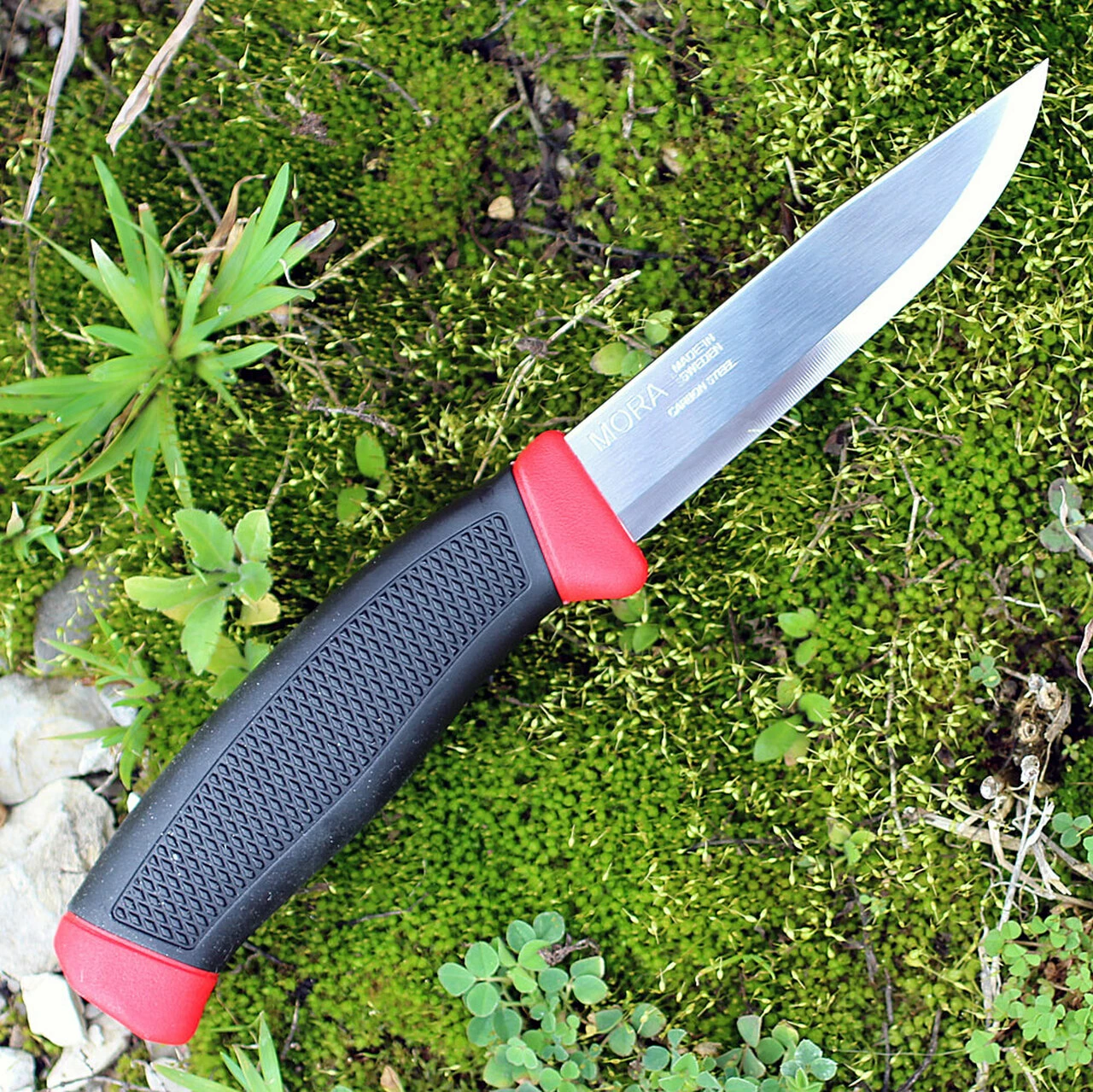 Mora Clipper 840, 4" Carbon Steel Plain Blade, Black/Red Rubber Handle 1 Mora Clipper 840, 4" Carbon Steel Plain Blade, Black/Red Rubber Handle