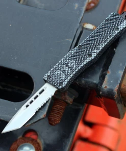 CobraTec Knives SCFCTK-1STS Small CTK-1 Carbon Fiber Wrap, 2.75" D2 Steel Tanto Serrated Blade, Aluminum Handle