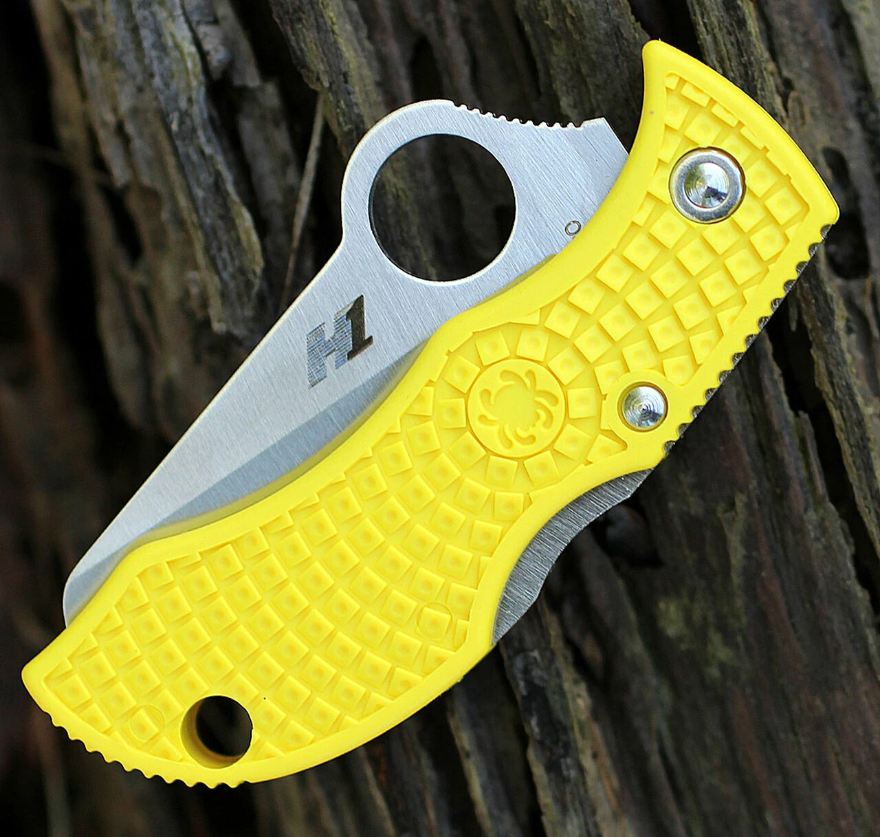 Spyderco Knives Spyderco MYLS Manbug Salt, 1.9" H1 Serrated Blade, Yellow FRN Handle 3 Spyderco Knives Spyderco MYLS Manbug Salt, 1.9" H1 Serrated Blade, Yellow FRN Handle - Image 3