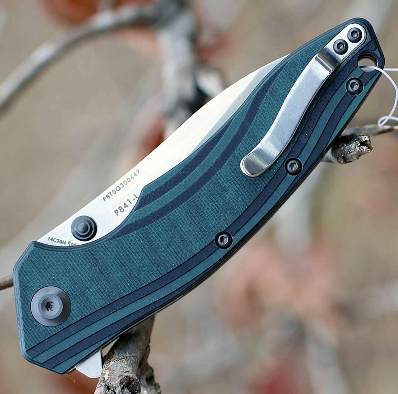 Ruike P841L, 3.54" 14C28N Plain Blade, Green/Black G-10 Handle 3 Ruike P841L, 3.54" 14C28N Plain Blade, Green/Black G-10 Handle - Image 3