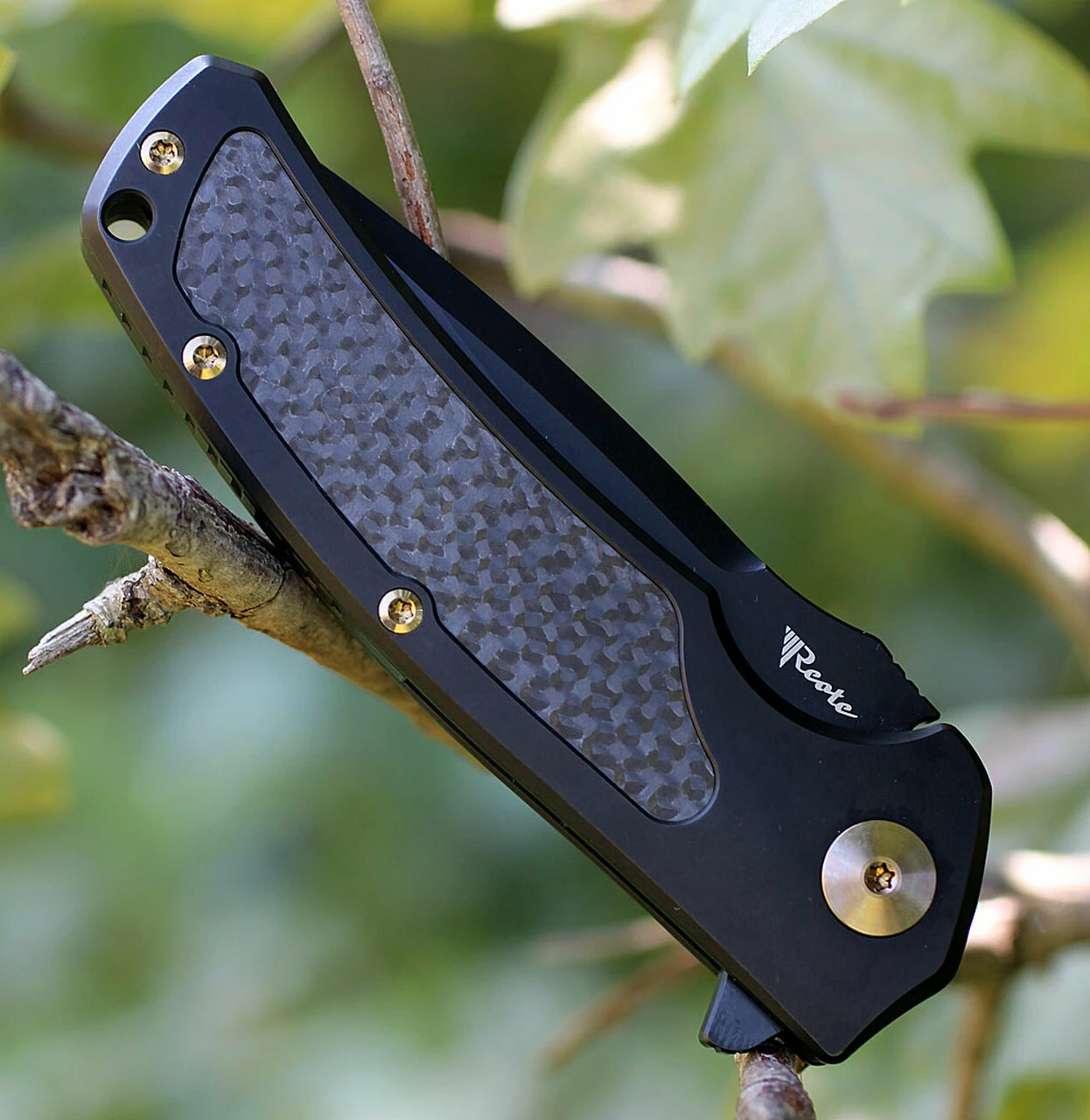 Reate Knives 05 Mini Horizon Framelock Black Coated Titanium, 3.5 in M390 Plain Blade 4 Reate Knives 05 Mini Horizon Framelock Black Coated Titanium, 3.5 in M390 Plain Blade - Image 4