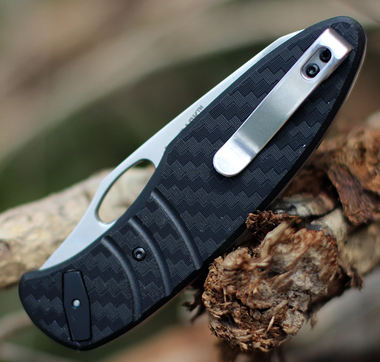 CRKT 5375 Trask, 3.33" D2 Satin Plain Blade, Black GRN Handle 4 CRKT 5375 Trask, 3.33" D2 Satin Plain Blade, Black GRN Handle - Image 4