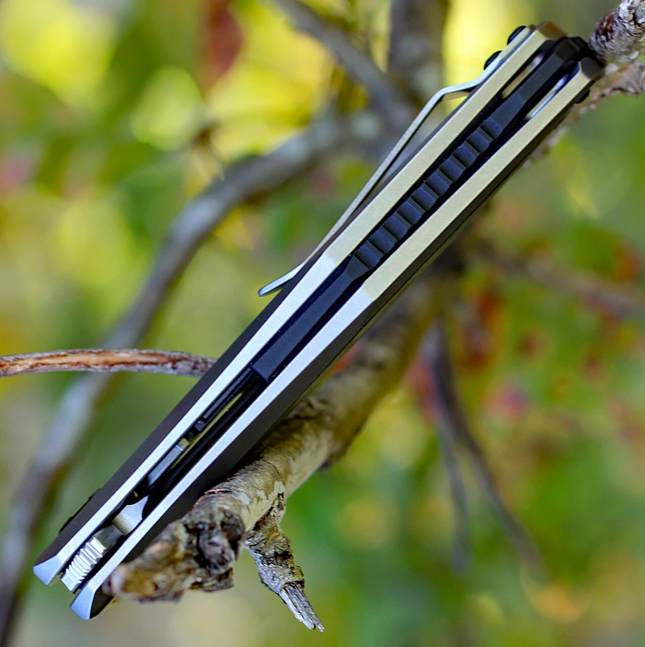 Zero Tolerance 0470 Sinkevich , 3.4" CPM 20CV Plain Blade, Titanium w/Marbled Carbon Fiber Insert 3 Zero Tolerance 0470 Sinkevich , 3.4" CPM 20CV Plain Blade, Titanium w/Marbled Carbon Fiber Insert - Image 3